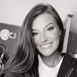 Meet your Posher, Vanessa